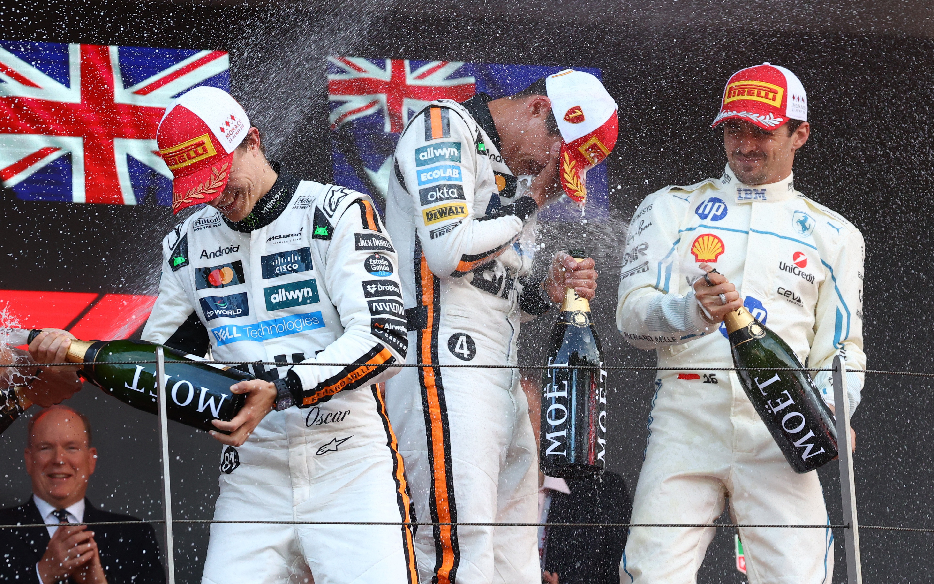 红牛二队逆转雷诺车队,诺里斯点燃赛场 红牛二队逆转雷诺车队,诺里斯点燃赛场