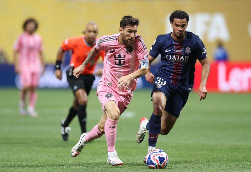 巴黎圣日耳曼边锋斩获关键进球，率领国家队晋级