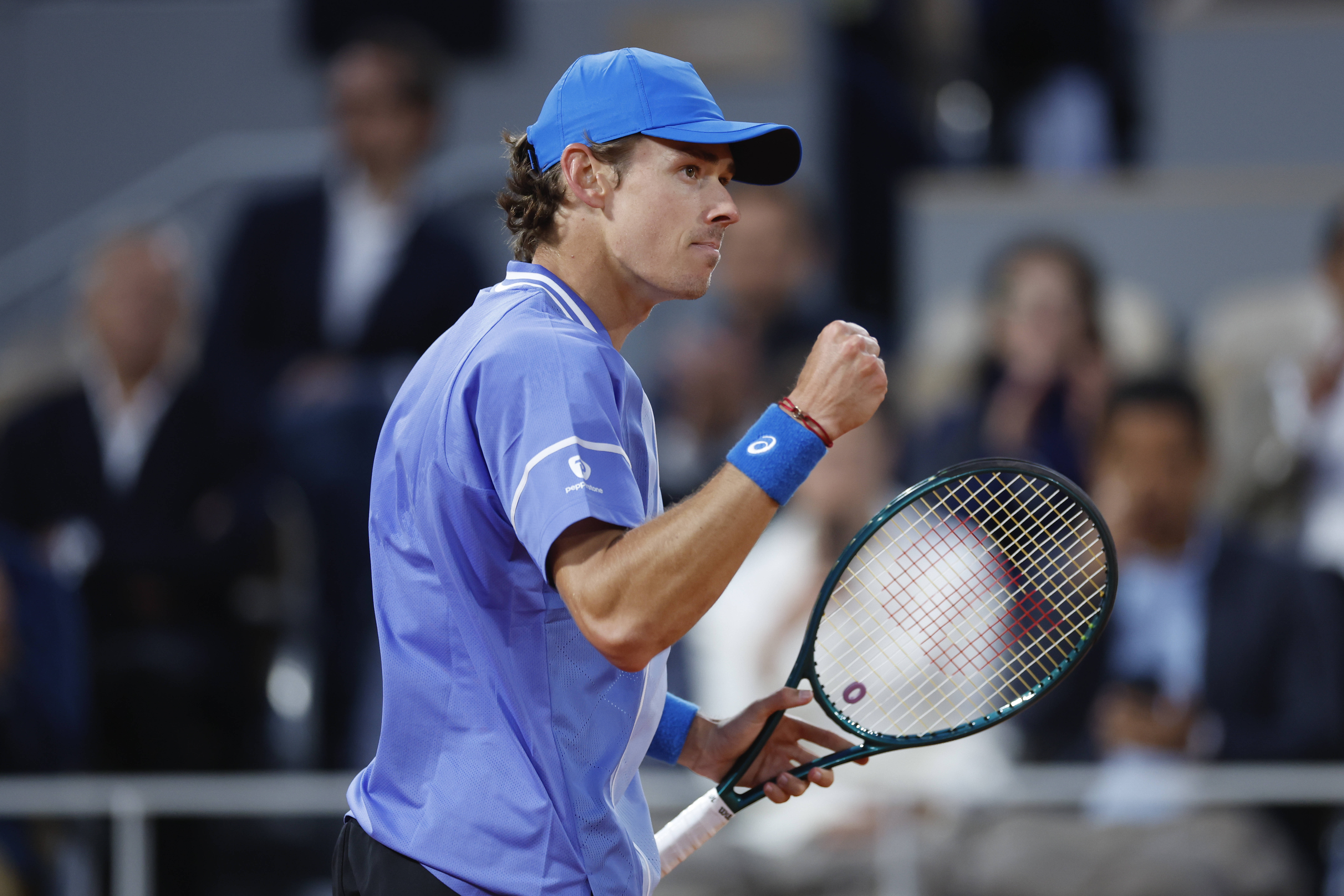 法网力克联合杯，兹维列夫惊艳四座