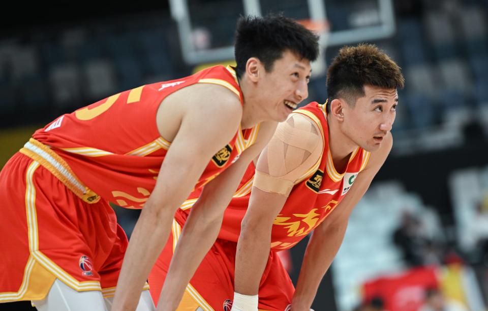 太阳鏖战福建队，赵继伟扛起全队