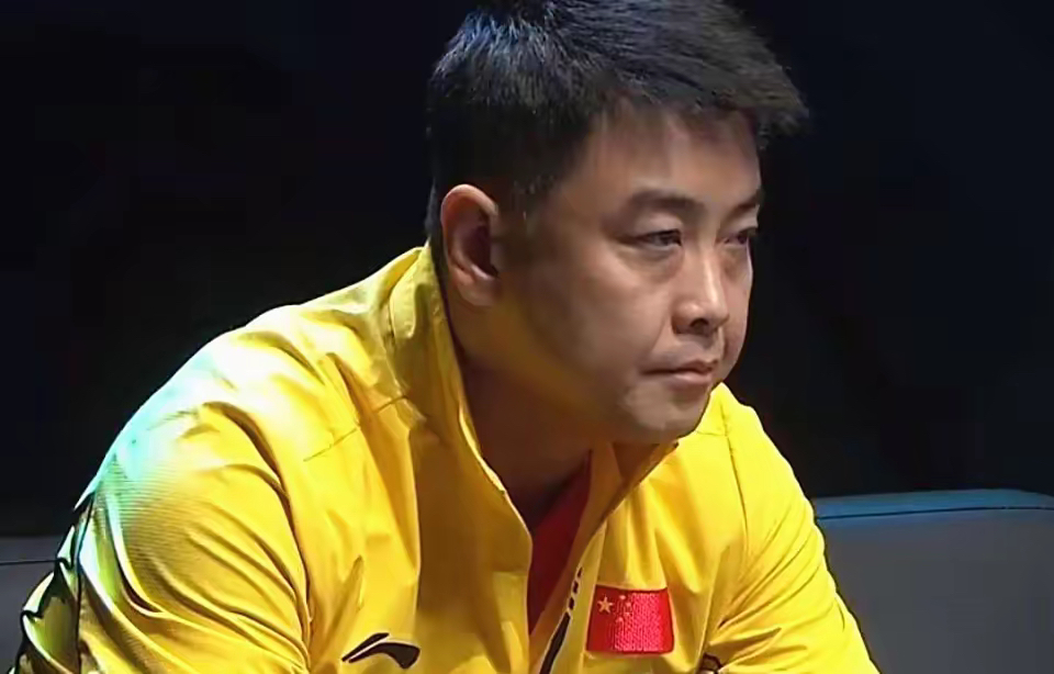 中国乒乓球队险胜英国乒乓球队，王皓惊艳世界