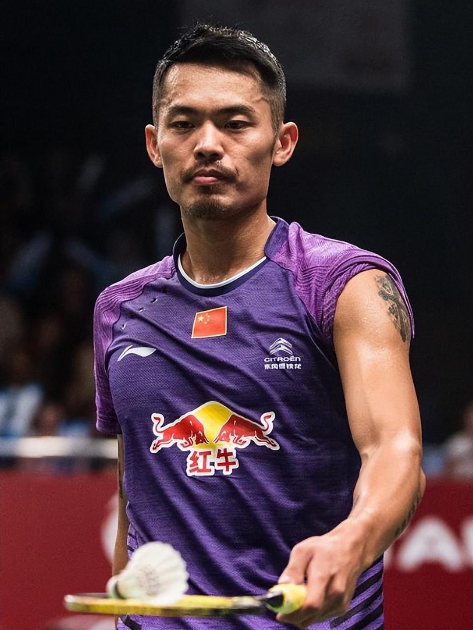 英格兰羽毛球队强势丹麦羽毛球队，陶菲克关键制胜