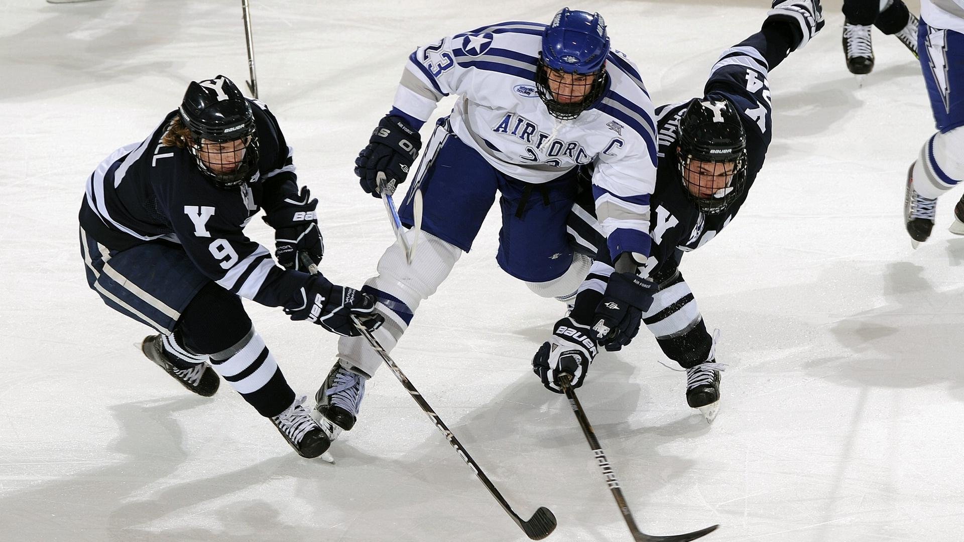帕尔默一锤定音，哥斯达黎加绝境绽放—压哨击败爱尔兰的战术与精神双重胜利