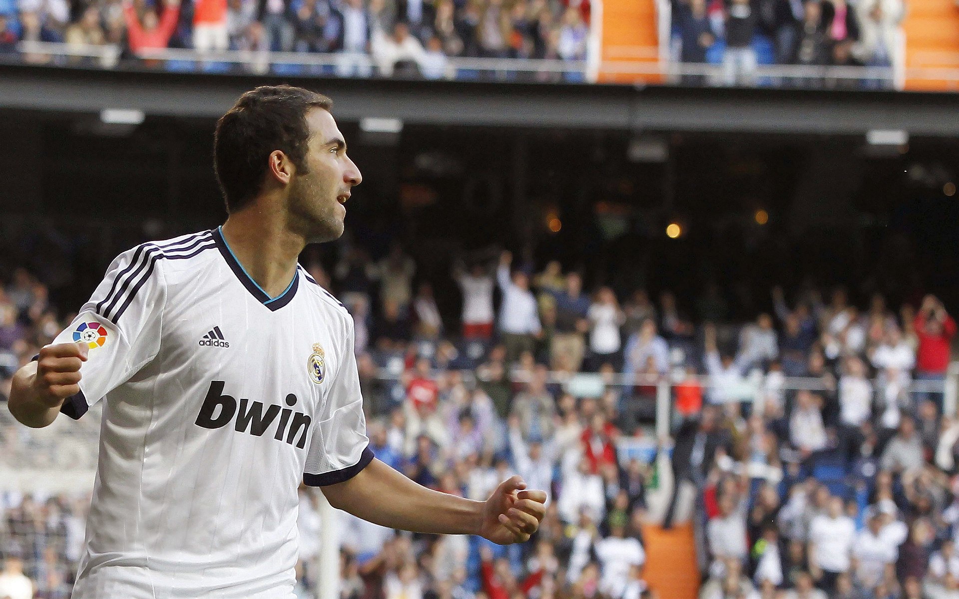 极速与巅峰，当F1争冠夜撞上詹姆斯的全面爆炸