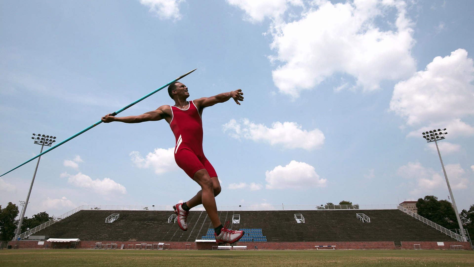 恩佐掌控风云，莱比锡红牛掀翻荷兰的背后战术革命